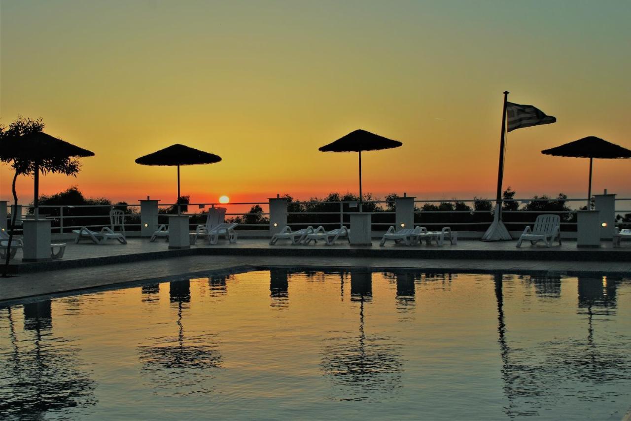 Santorini Camping & Hostel Fira  Exteriér fotografie